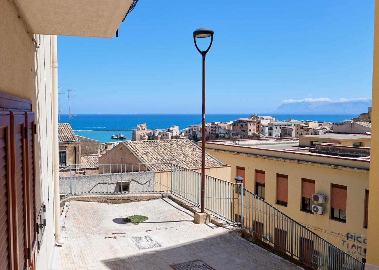 Costa Del Golfo *